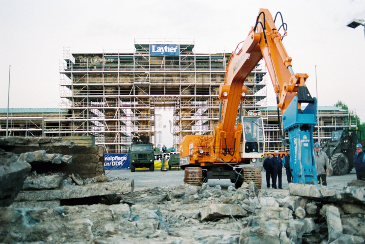 Epiroc: 60 jaar hydraulische sloophamers