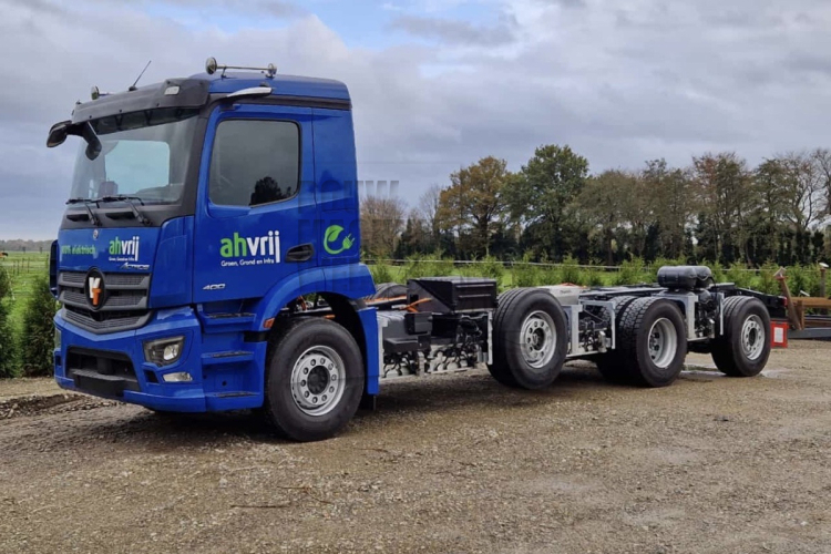 Electrische Veldhuizen Trucks 8x2 widespread voor AH Vrij