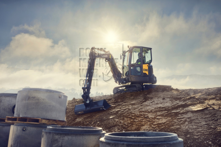 Compacte maar krachtige de nieuwe Volvo EC37 en ECR40 minigravers