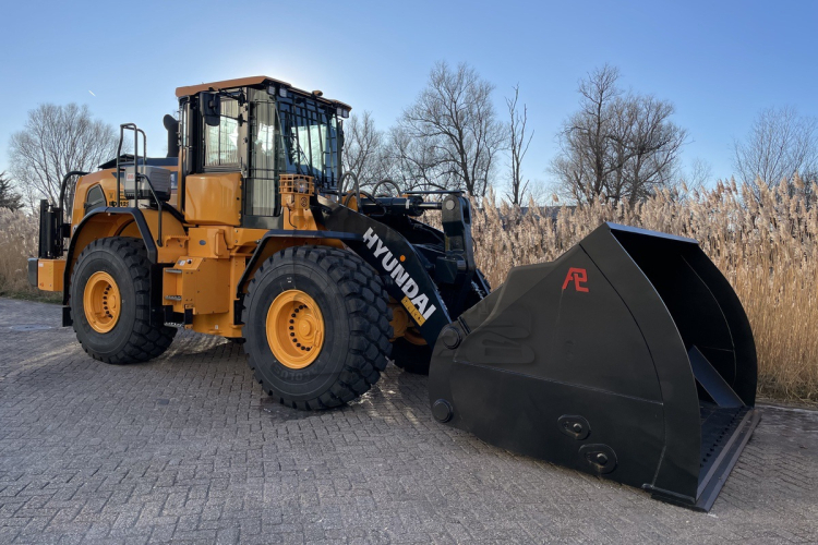 Speciaal Hyundai duo voor Verbrugge Terminals