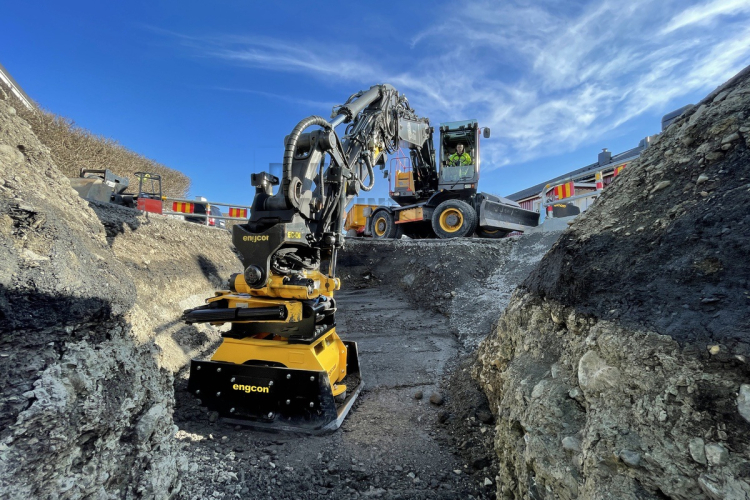 Engcon lanceert grotere trilplaat
