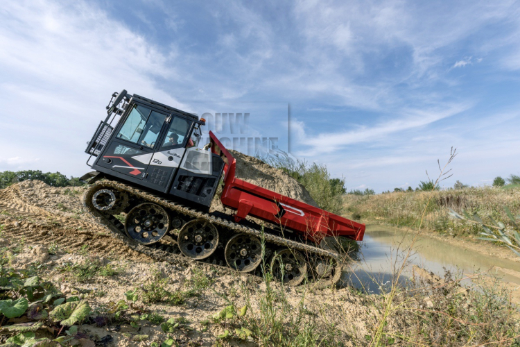 Luyckx breidt programma uit met PowerBully rupsmachines