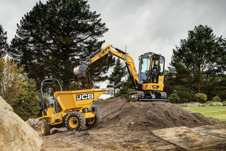 JCB lanceert twee types minigravers in de 2,5 ton klasse