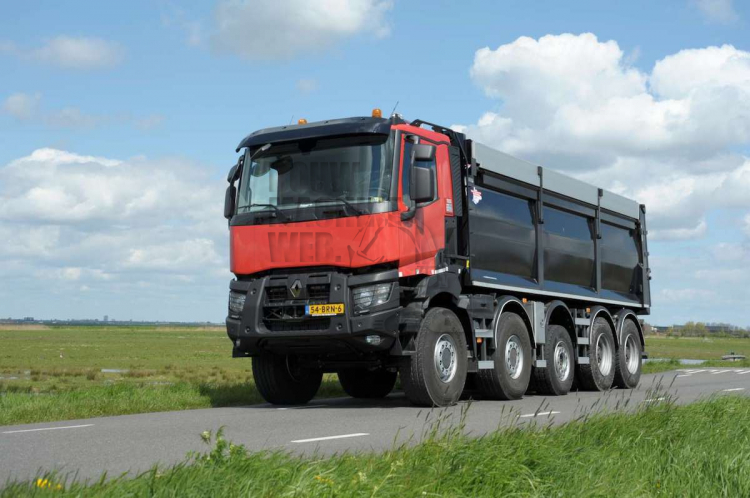 50 tons Renault Trucks K 10x8 van Veldhuizen