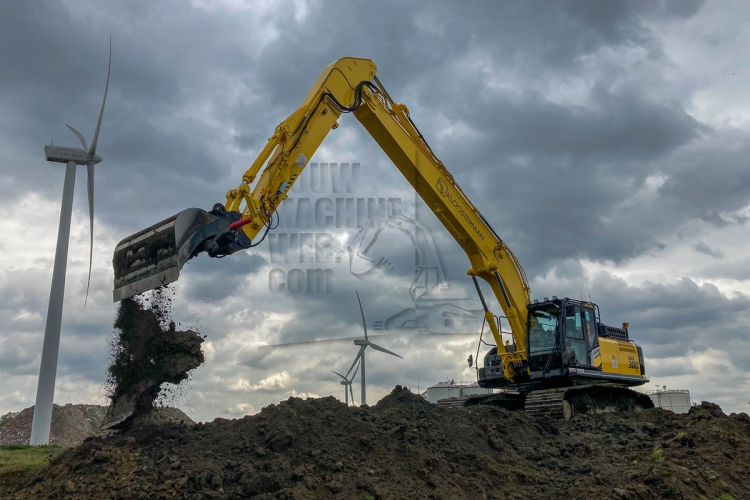 Pladdet customized Hitachi ZX300LC-7 voor Kloosterman