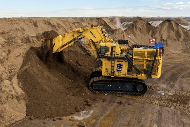 Eerste Komatsu PC9000 wordt ingezet in Canadeese oliezandmijn