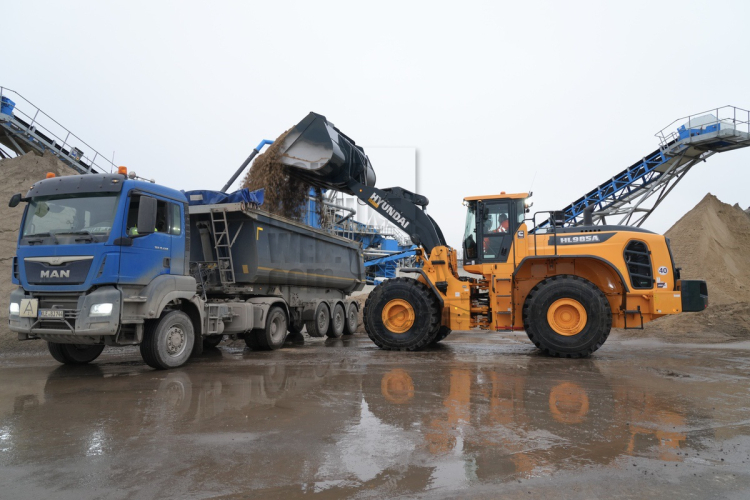 HDB Recycling neemt grootste Hyundai wiellader in gebruik