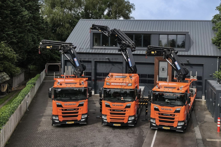 Scania Super trio voor Bosch Hedel