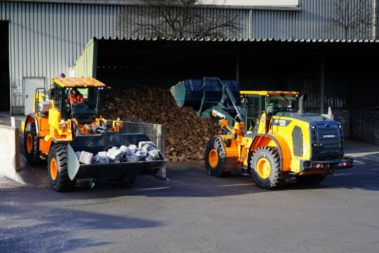 Succesvolle test afgesloten met koop van twee wielladers