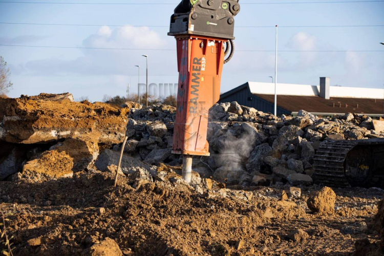 Sandvik en Steelwrist kondigen samenwerking aan voor volautomatische Open-S kopplaten en adapters voor Rammer-hamers