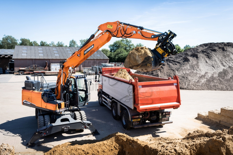 Doosan lanceert de DX140W-7 en DX160W-7 mobiele graafmachines