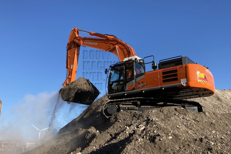 Nieuwe Hitachi ZX350LC-7 voor Heros Sluiskil