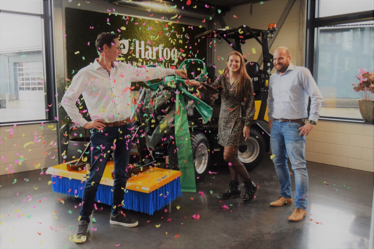 E-Hartog verkoopt als eerste dealer 100 elektrische Giant’s