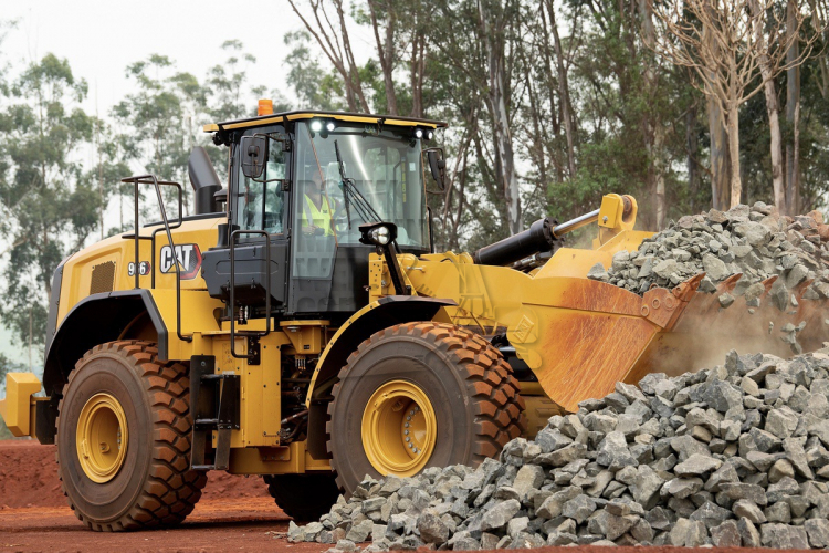 Cat vernieuwd de geavanceerde 966 en 972 wielladers