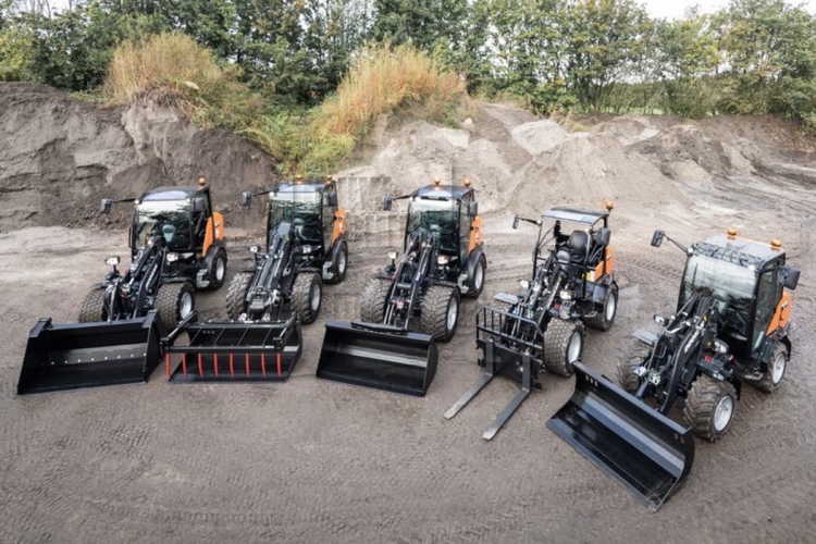 Doosan vult naar beneden aan met Tobroco-Giant wielladers