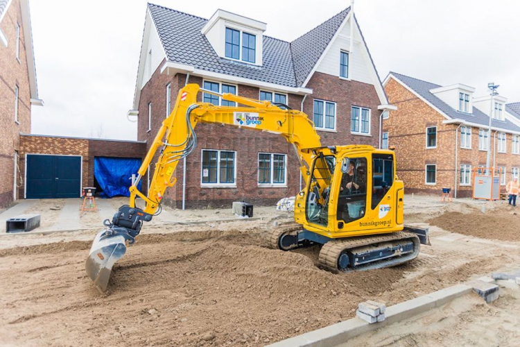 Compacte Kobelco voor veelzijdige aannemer