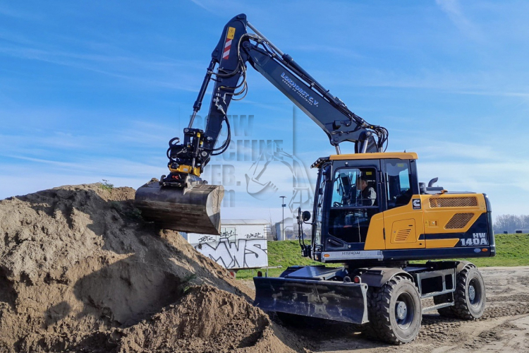 Nieuwe Hyundai HW140A voor Lokhorst CV Grond- en Straatwerk