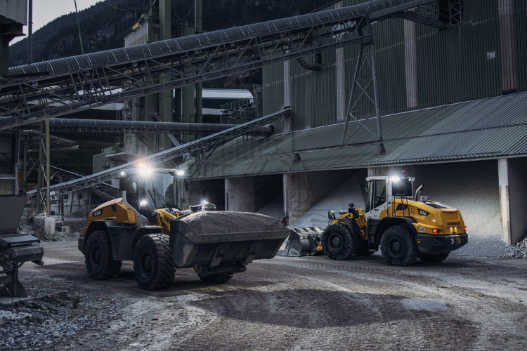 Sterke presteerders: Liebherr introduceert nieuwe serie middelgrote wielladers