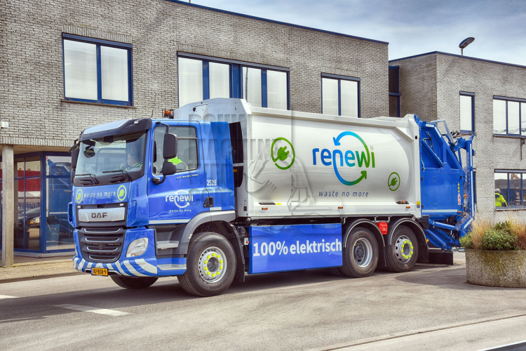 Eerste DAF CF Electric 6x2 achterlader in Nederland