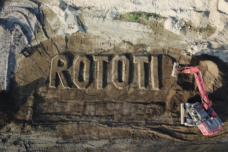 Rototilt daagt creatieve graafmachinemachinisten uit