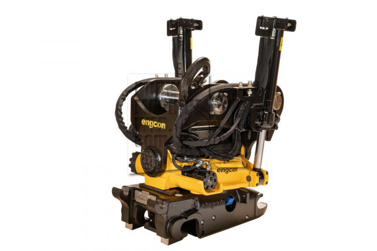 Sterkere hijshaak voor Engcon EC226