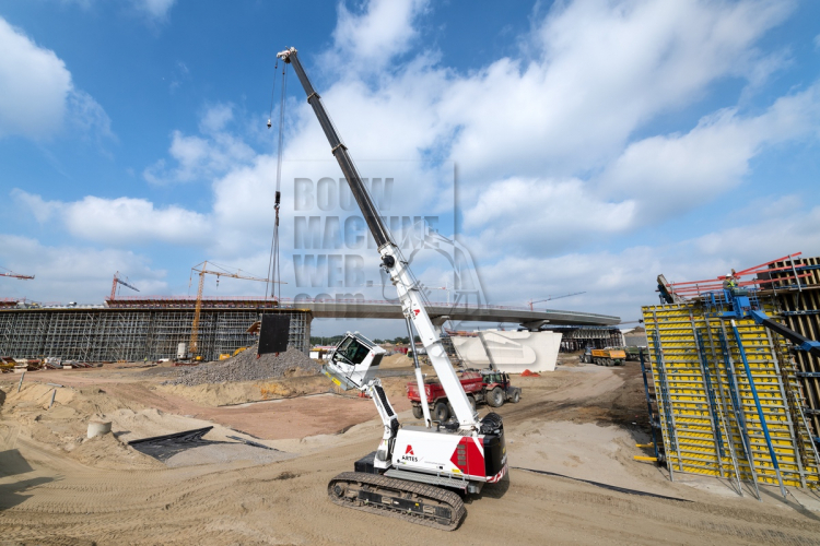 Bruggen bouwen met Sennebogen