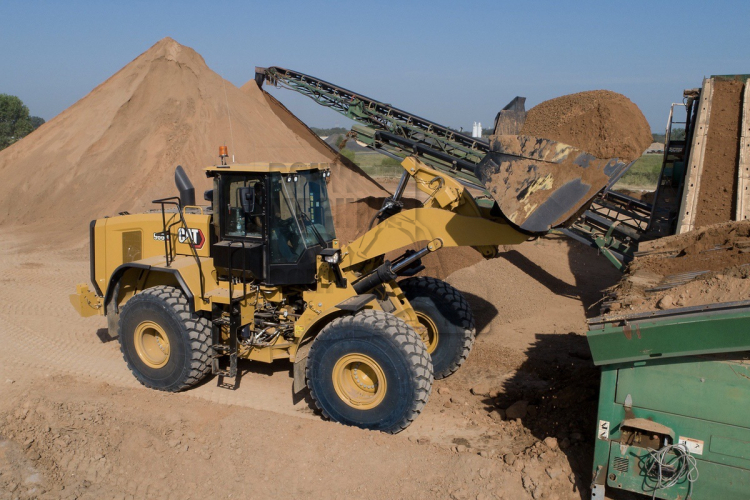 De nieuwe Cat 966 GC levert krachtige prestaties, eenvoudige bediening en lage kosten