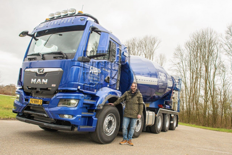 R&P Transport neemt eerste betonmixer in gebruik