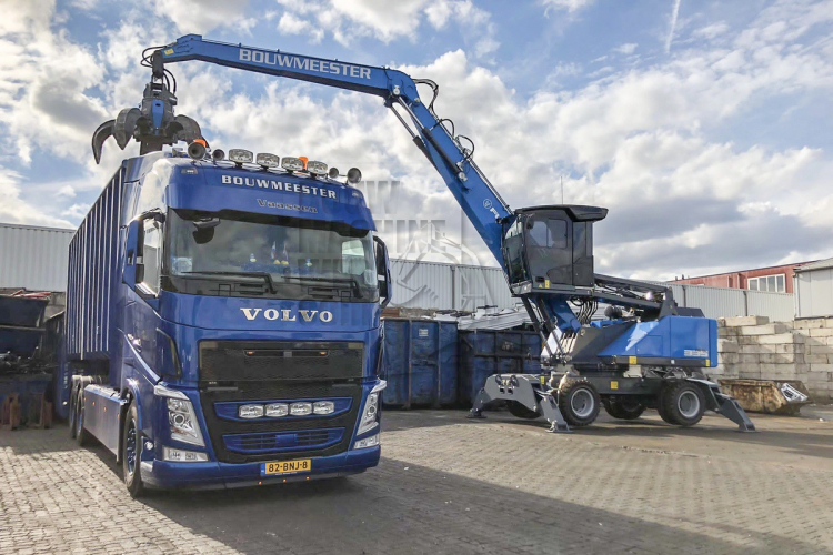 Nieuwe Fuchs geleverd bij Bouwmeester Metaalrecycling in Vaassen