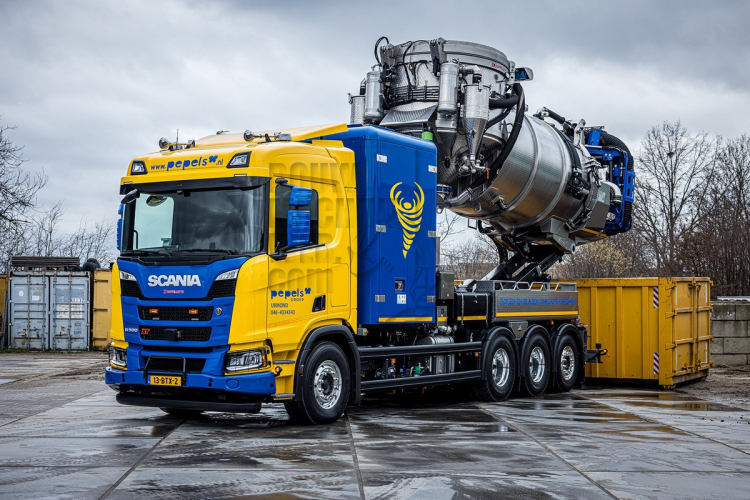 Pepels neemt bijzondere Scania XT vacuümzuiger in gebruik