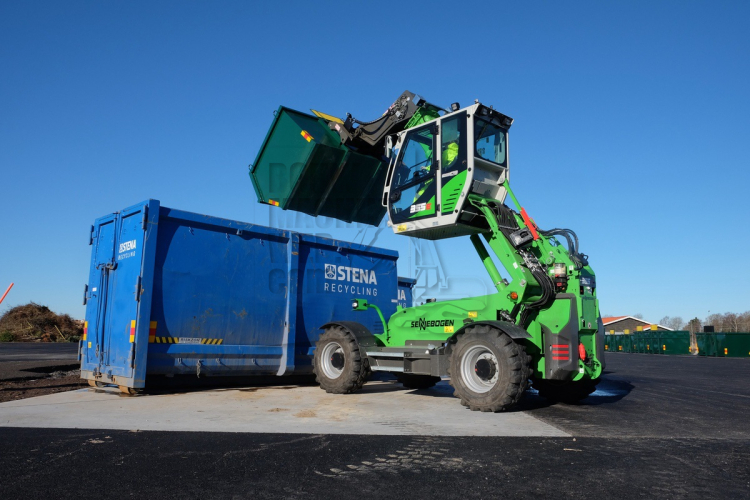 Sennebogen 355 E staat zijn mannetje op Zweedse recyclingcentra